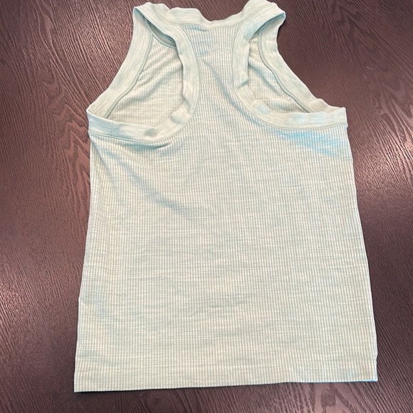 Athleta tank - Picture 2 of 3